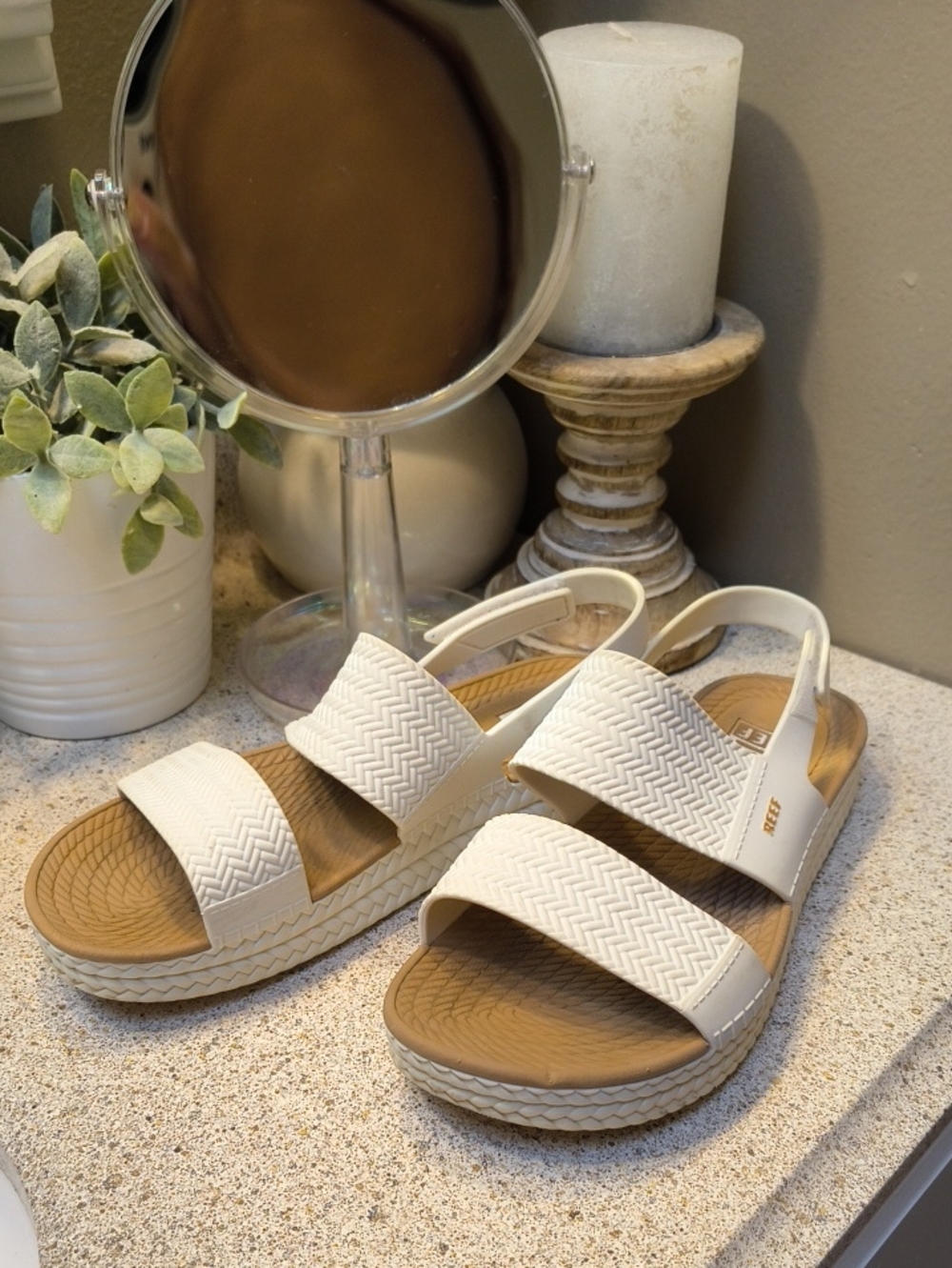 Reef Women’s Off White Dual-Strap Slingback Sandals - Picture 3 of 14